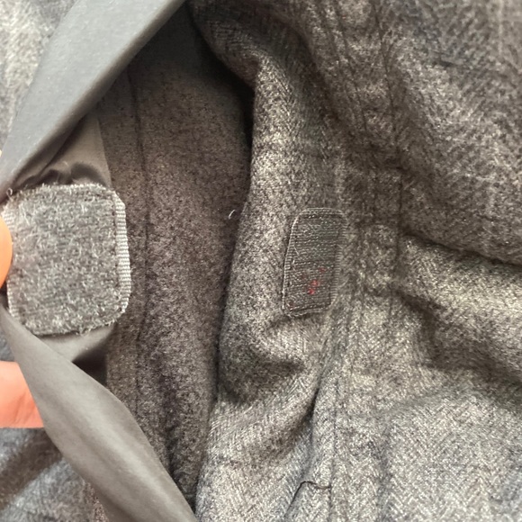 GAP boys puffer down vest - Picture 7 of 7